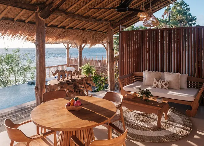 Villa Abing & Bar Amed